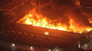 Crews battle massive commercial building fire in Chatsworth | ABC7