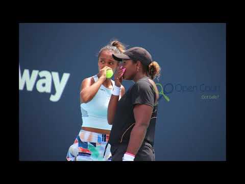 Fernandez and Townsend upset No.  7 seeds