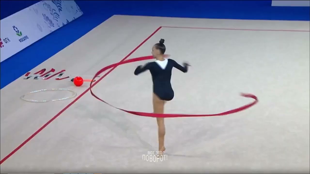 Maria Borisova ribbon All-around final RC26 29.90 (4th 114.050)