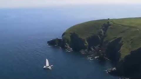 وَوَجَدَكَ ضَالًّا فَهَدَى - تلاوة احبها 💛.