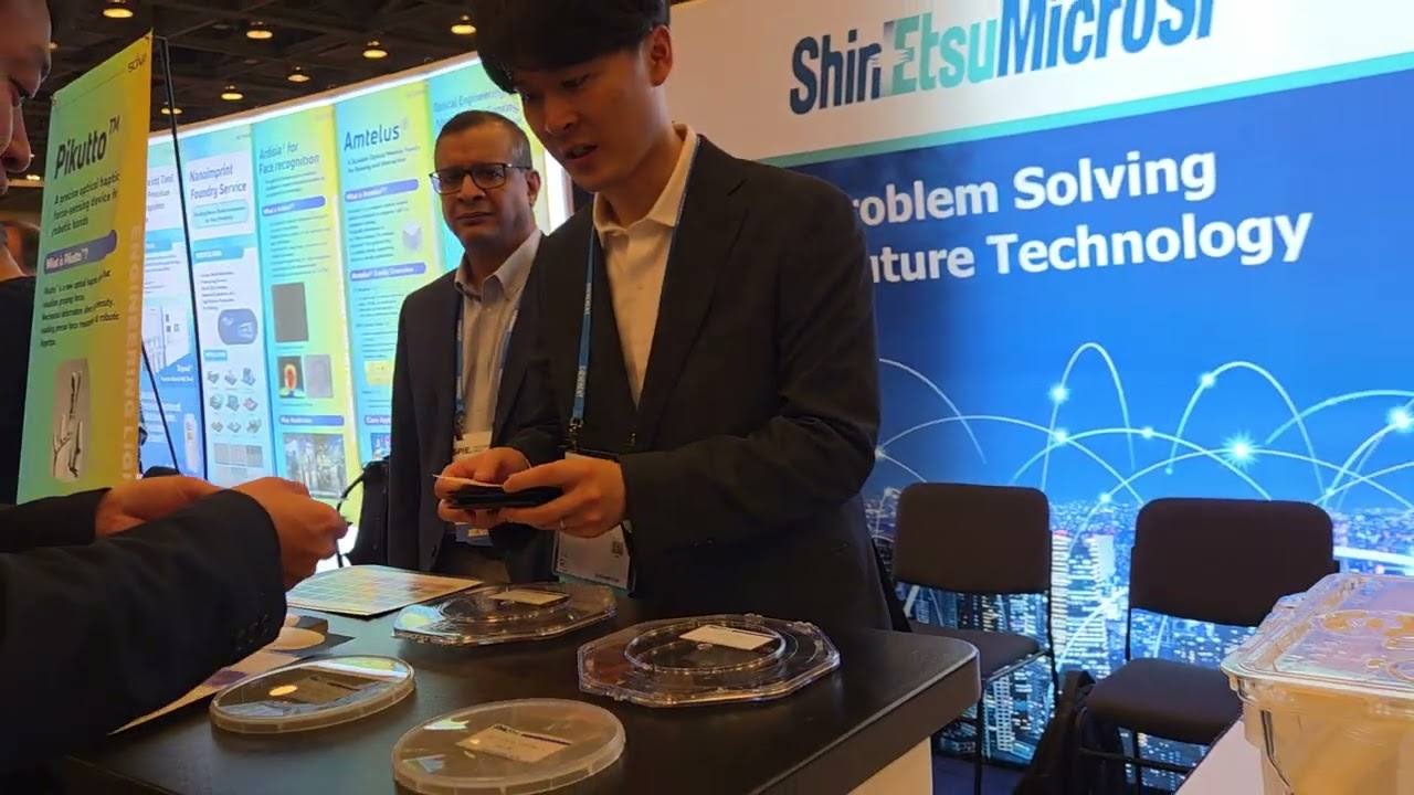 Nanoimprinting for AR: SCIVAX Dyad® Supported by Shin‑Etsu MicroSi