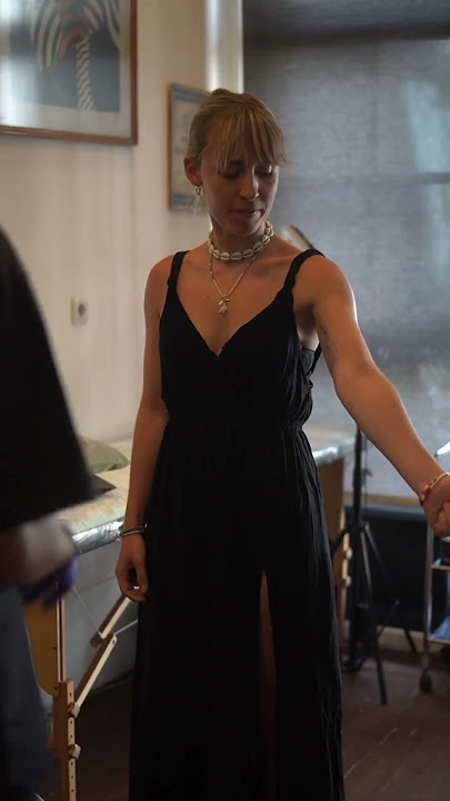 Australian woman tattooed in Jakarta #oldies #tattoo