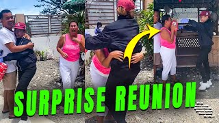 Girl Disguised as Delivery Surprise Her Parents After Not Seeing Them for 3 Years