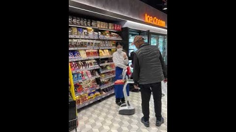 Temi robot in Retail