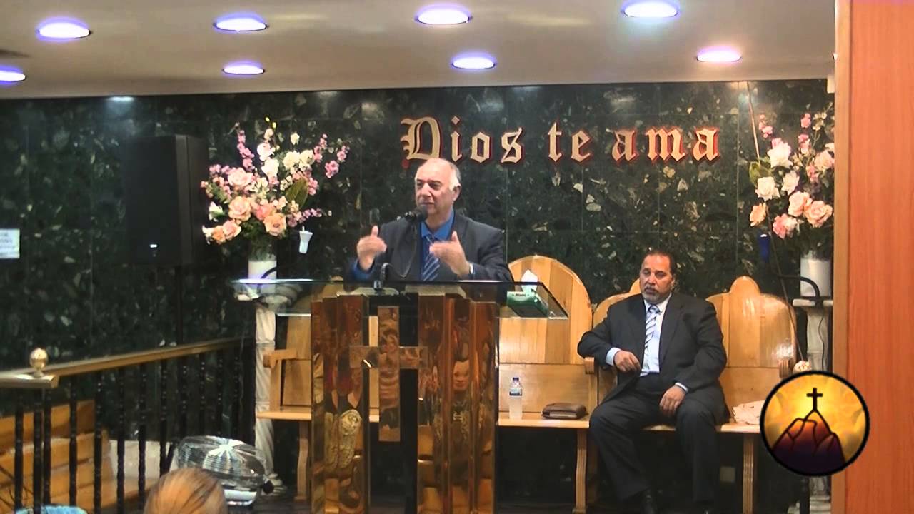 Basilio de Villaverde - www.IglesiaFiladelfiaDelCentro.com coros helmet