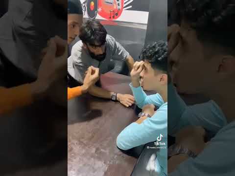خناقه حمو الطيخا والعربي كركور والعربي عايز يتجوز اخت حمو الطيخا