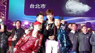 20111231台北跨年part1 - 羅祥剛到台上