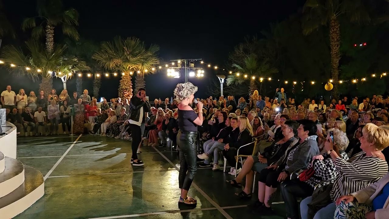 monique Smit & Pascal Redeker - Grease medley