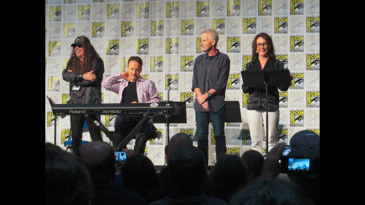 Animaniacs Theme Song - Animaniacs Live! Panel - SDCC 2016