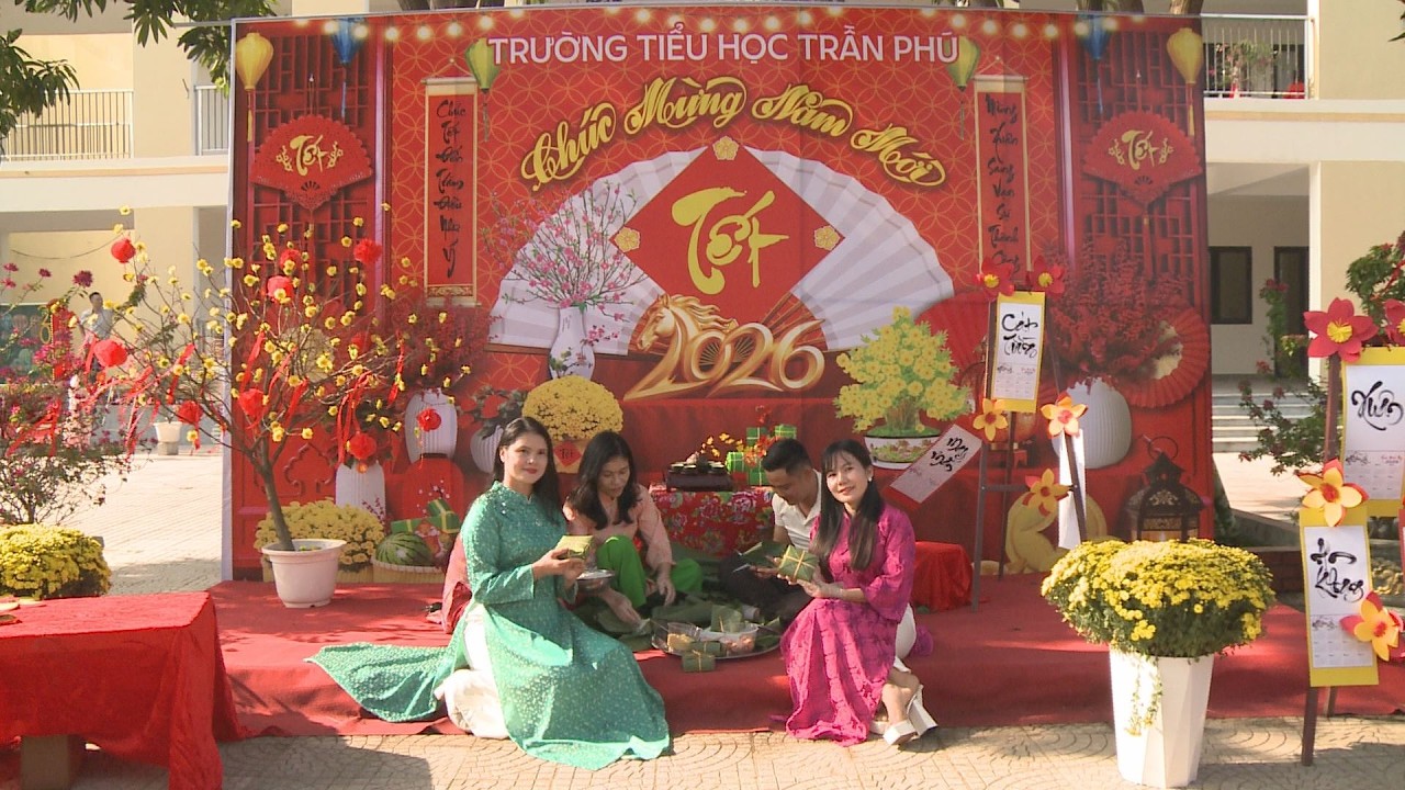 Xuân Gắn Kết Tết Yêu Thương Trường Tiểu Học Trần Phú - P. Thành Sen - Hà Tĩnh