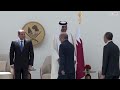 Su Alteza el Emir encabeza la ceremonia de bienvenida al presidente de Egipto
