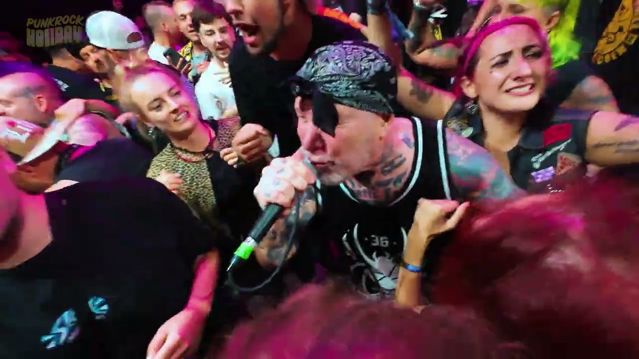 AGNOSTIC FRONT - Gotta Go (Multicam) live at Punk Rock Holiday 2.5