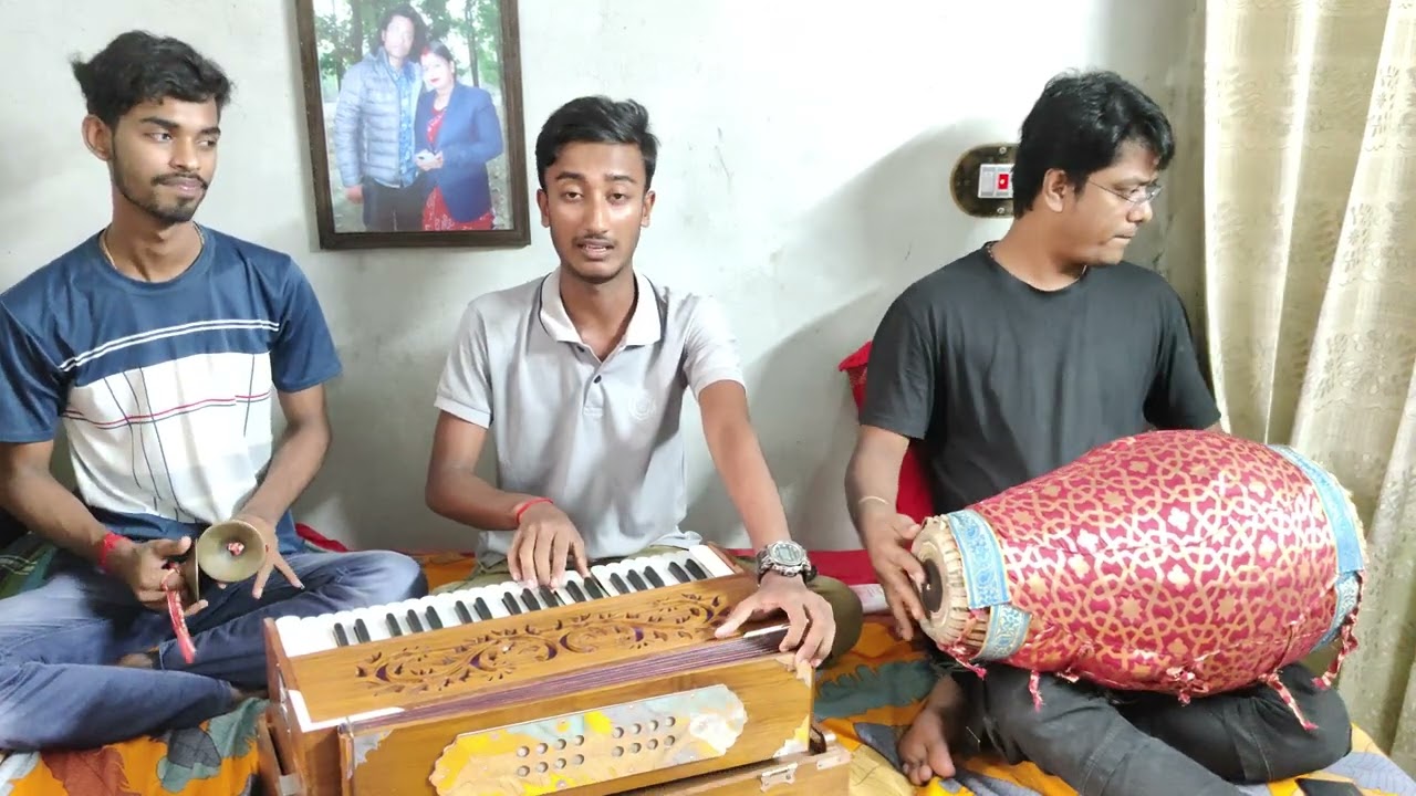 অসাধারণ ভজন পরিবেশনা!!  সাথে আছেন বাংলাদেশের সুনামধন্য শ্রীখোল বাদক বাবু সুব্রত চৌধুরী 🙏@SCGSN 