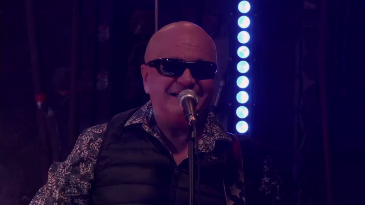 Спасательный Круг (Live) - Aleksandr Barykin & Gruppa Karnaval.