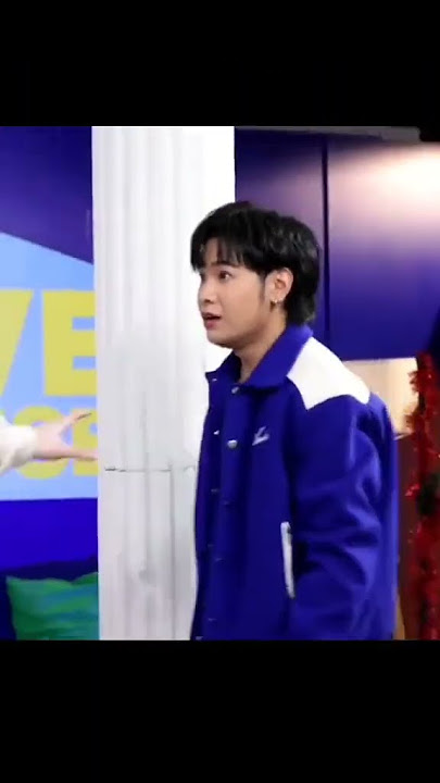 P'off and singto Tom & Jerry version 😅 #off #offjumpol #offgun #singto #kristsingto