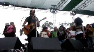 Say Hey (I Love You) - Michael Franti & Spearhead @ Power to the Peaceful 2009