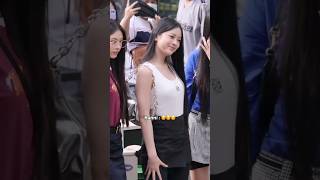 The difference in their energy #newjeans #hanni #haerin #minji #danielle #hyein #viral #kpop #shorts