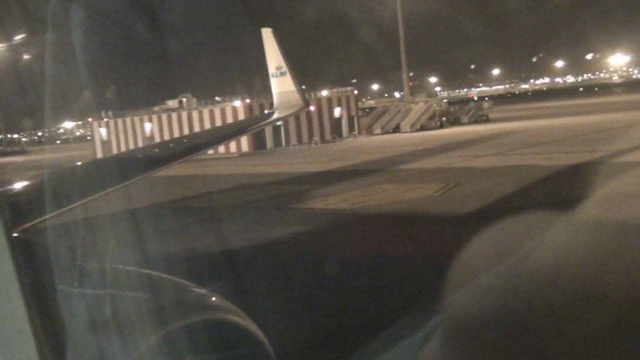 KLM - Take Off Barcelona B737-800