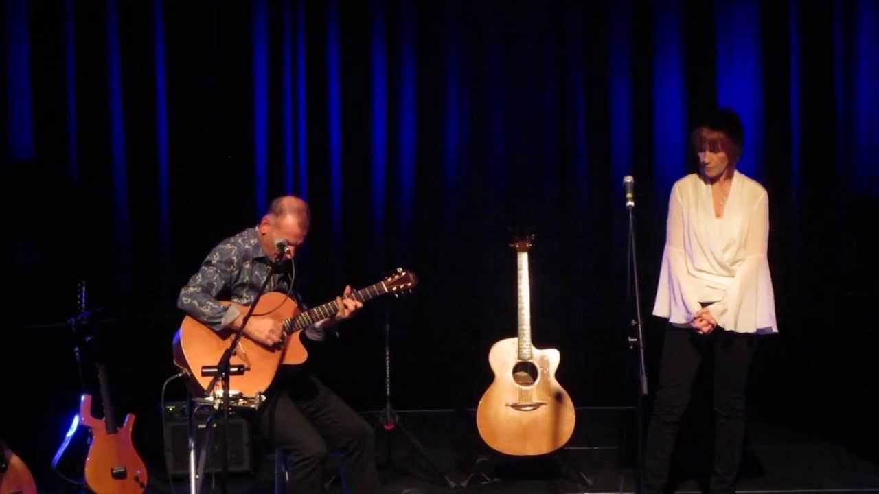 Kiki Dee And Carmelo Luggeri  Don't Go Breaking My Heart Live