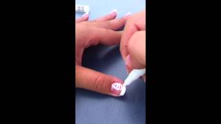 French manicure met bloemen