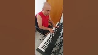 Estranged. Cover . Piano Digital.