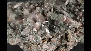 宮崎県オシガハエ産水晶 81g / Japanese Quartz - YouTube