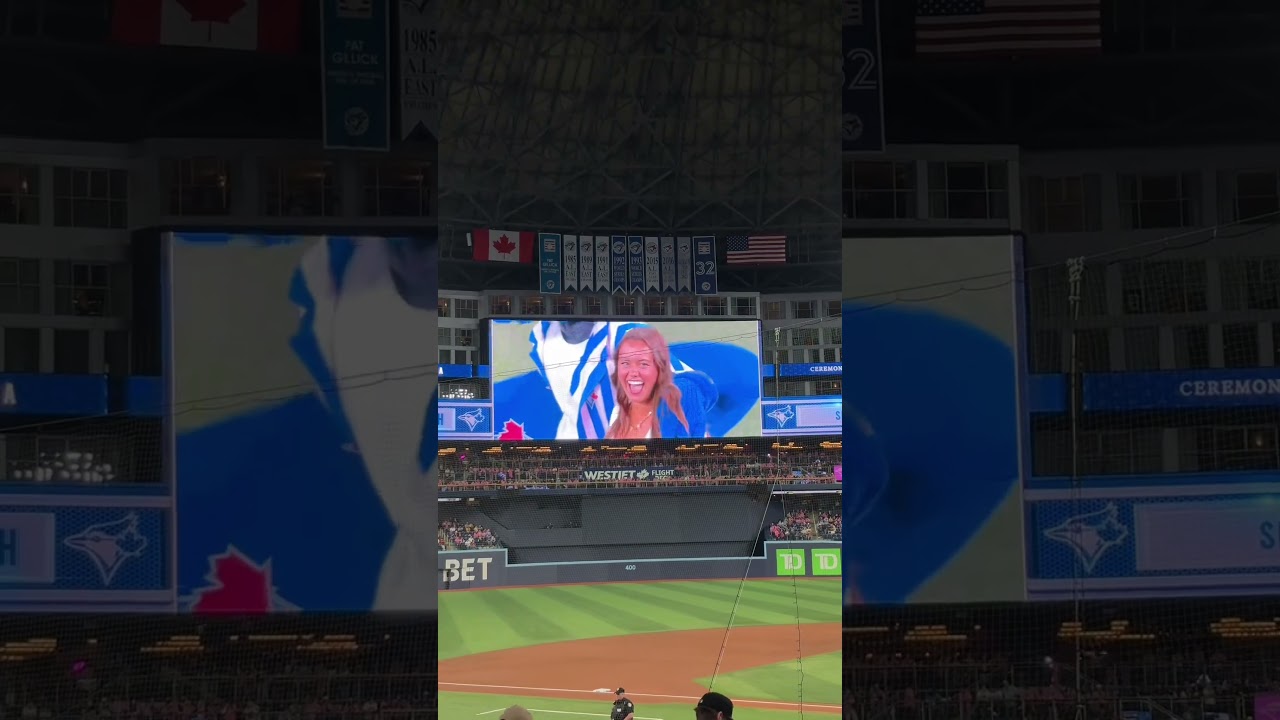 he bagged a mlb player ⚾️💅 Toronto Blue Jays #girls #bluejays #baseball #funny #dating