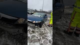 Jeepers will always #help #stranded #drivers #winter #jeep #jeeplife #cold #car
