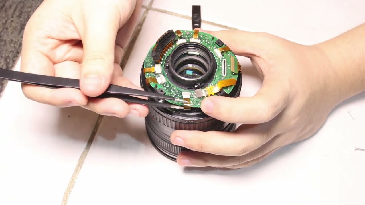 Canon EF 24-105mm F4 L IS USM Rear Element Cleaning - YouTube
