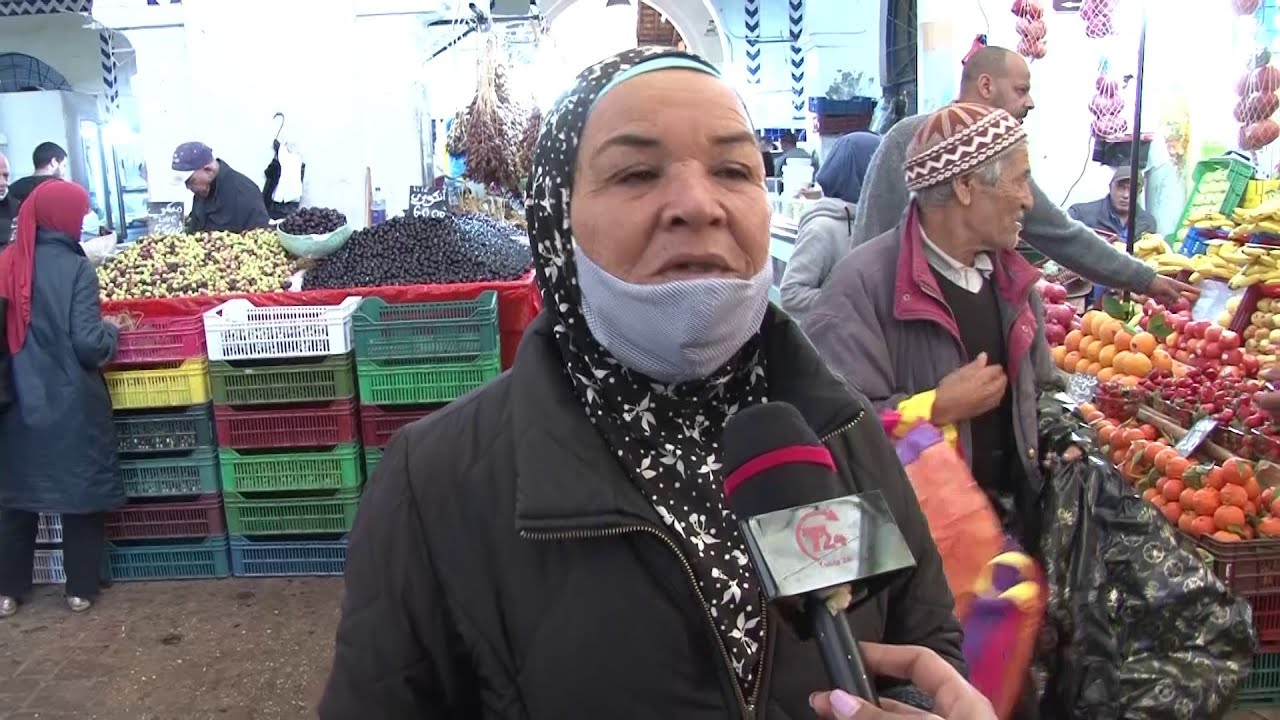 إمرأة تبكي في السوق من غلاء الأسعار:الغلة من 3500 والبطاطا 2500 حارة العضم ب1500 ندور في السوق ونروح