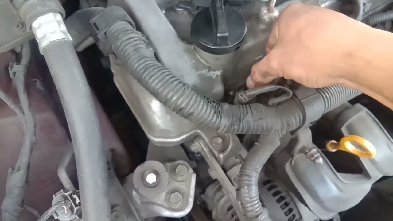 Toyota Vios sobrang palyado basa spark plug ng Langis anong dahila  panoorin