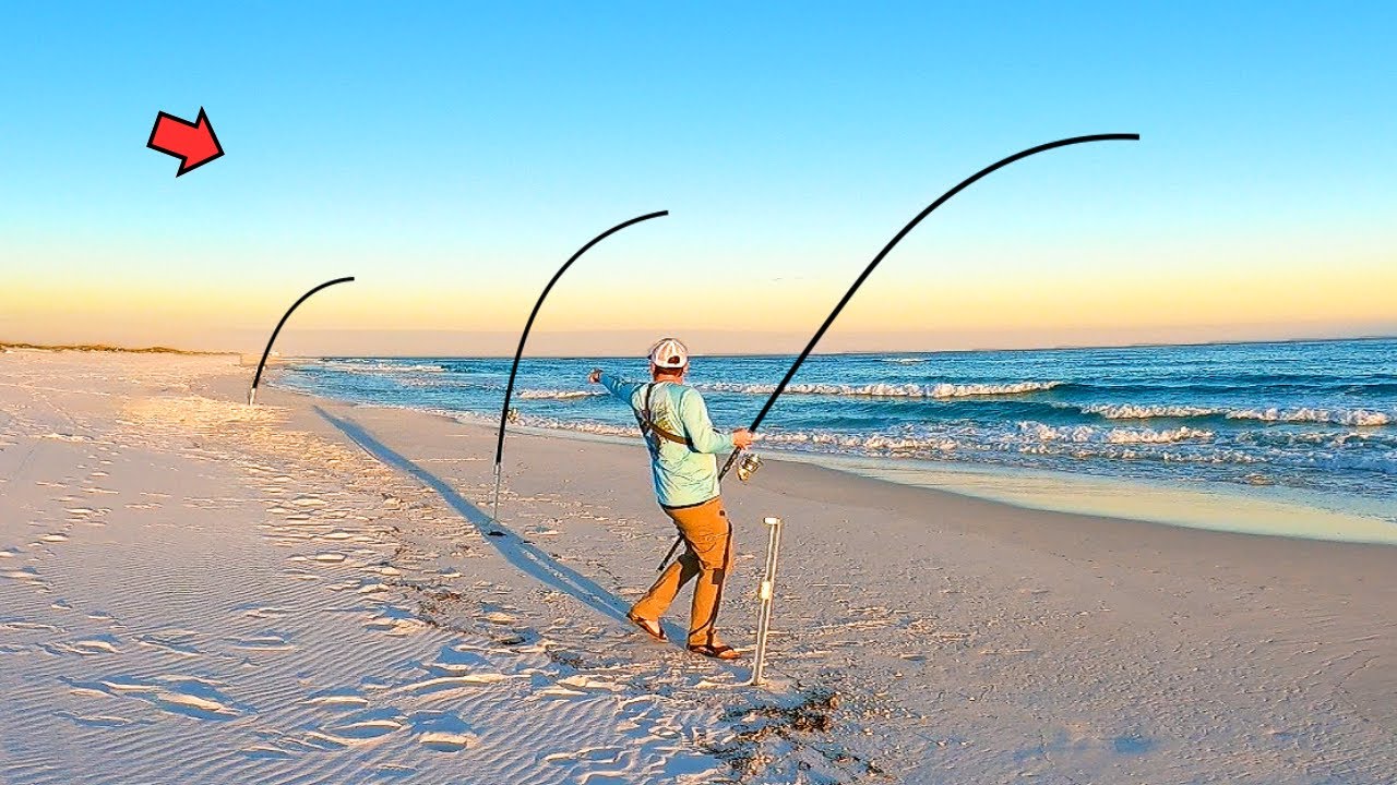 Insane Winter Surf Fishing! (Sunset Bite is HOT!)