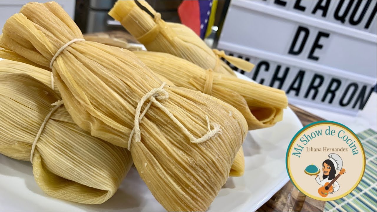 HALLAQUITAS DE CHICHARRÓN / PORK RIND HALLAQUITAS