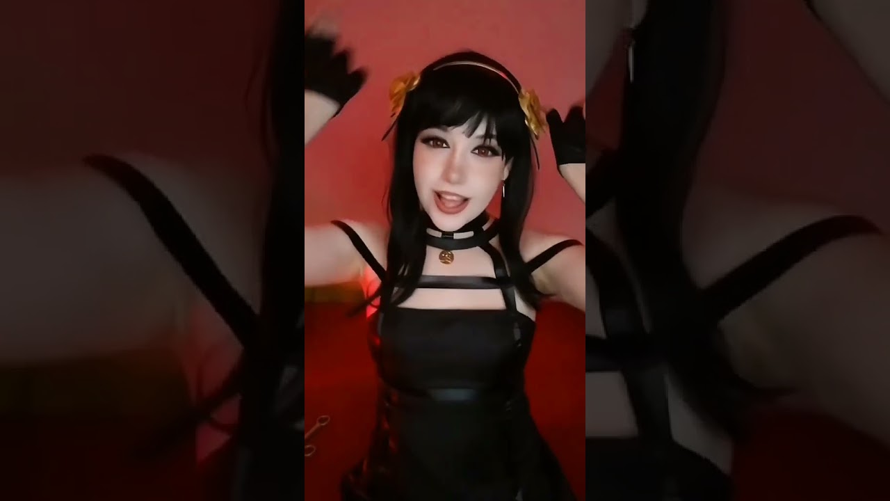 Bunny dance 🐰 | Yor Forger / Briar #cosplay | Spy X Family