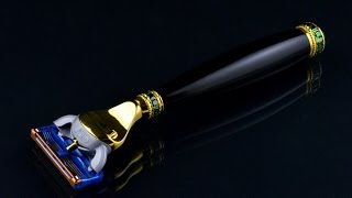 Ювелирная бритва "Чёрный граб" с изумрудами и хризолитом, ручной работы
