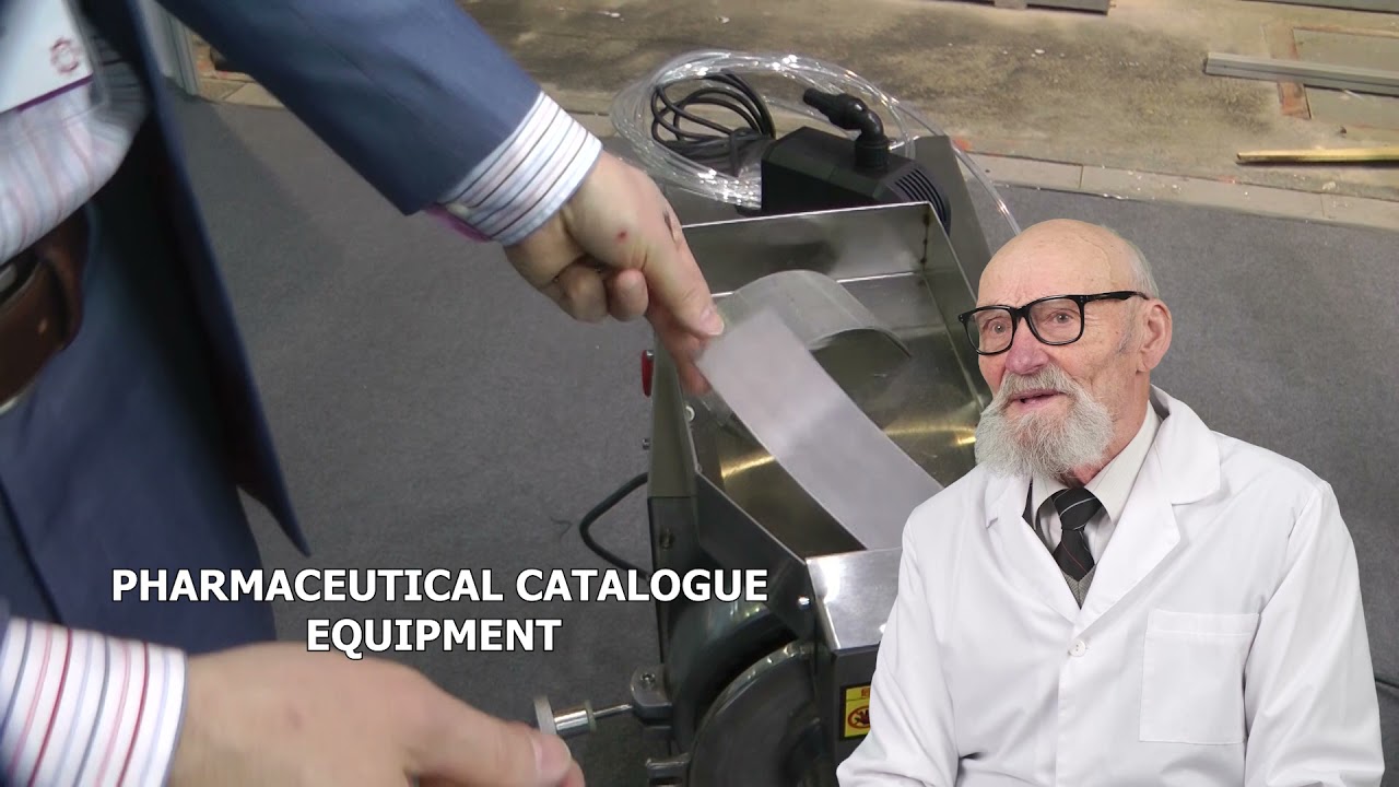 MASCHINENVERPACKUNG HORIZONTALER, PRODUKTIONSKRAFTVERPACKUNG, AUTOMATISCHE HAUSTIERFLASCHENKAPPEN