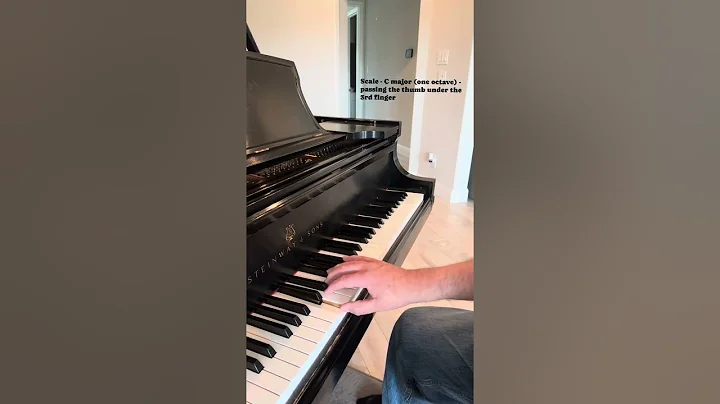 C Major scale (right hand) passing the thumb under the third finger