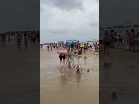 Video: Temperatura vode u Anapi i stanje plaža