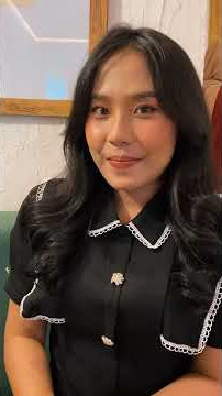 Kak Poetri lagi Makeup in Ka wulan cantik banget di acara beautyclass with CBCB