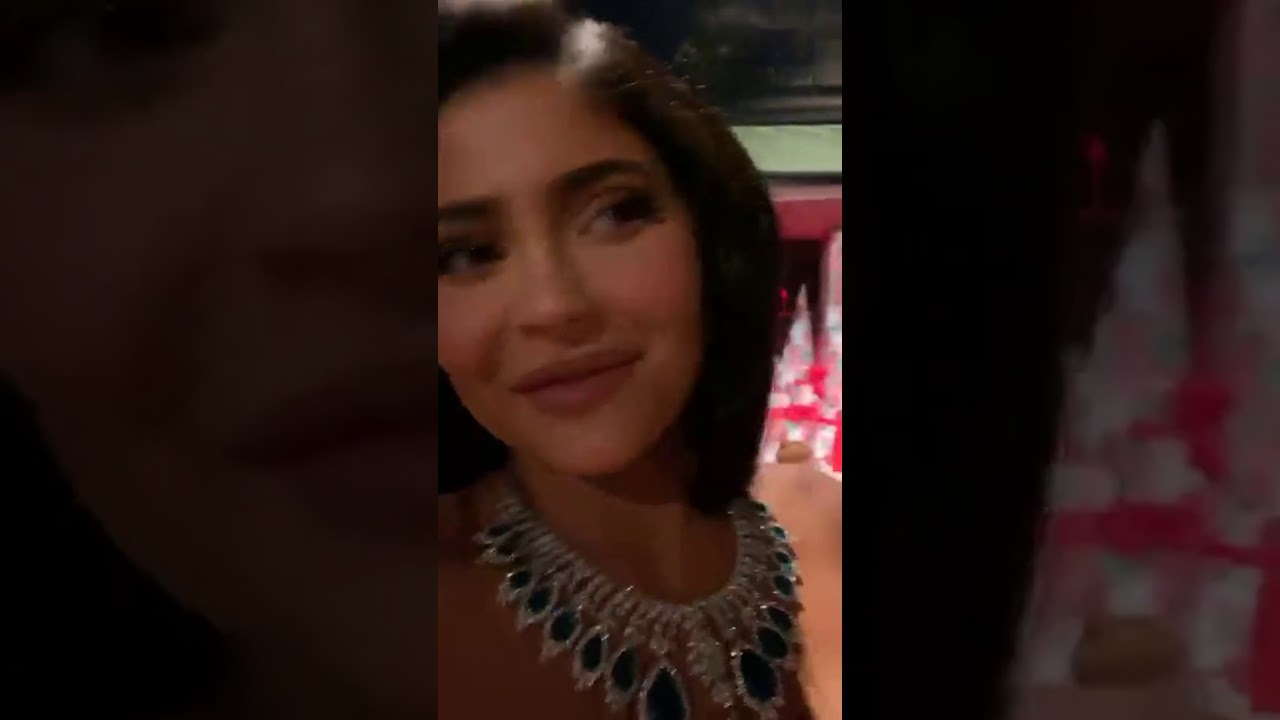 Kris Jenner Live Stream, December 25, 2019