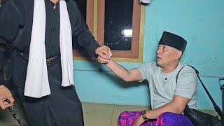 KIAI CIREBON INI TAK TERIMA PA JOKOWI DATANG KEANTI GALAU