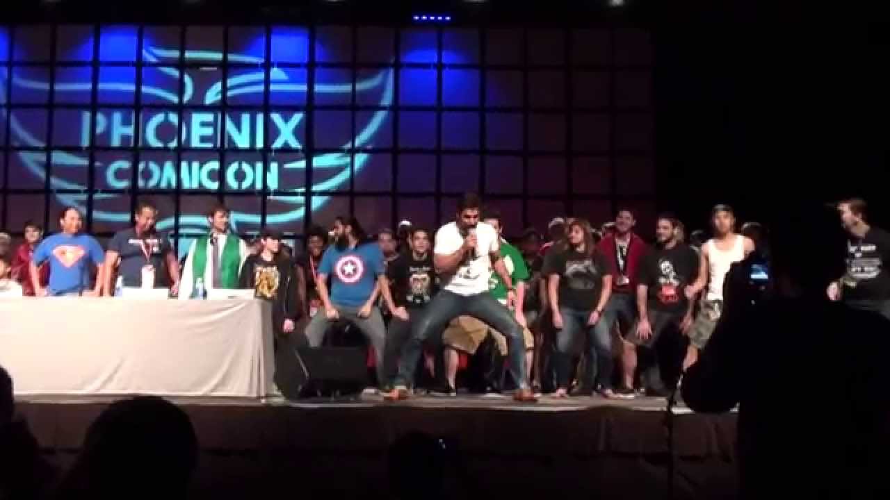 Full Haka audience HD Manu Bennet on stage Phoenix Comicon Hobbit LOTR