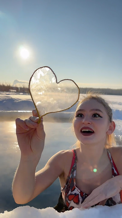 Ice magic 🪄 #icequeen #ice #winter