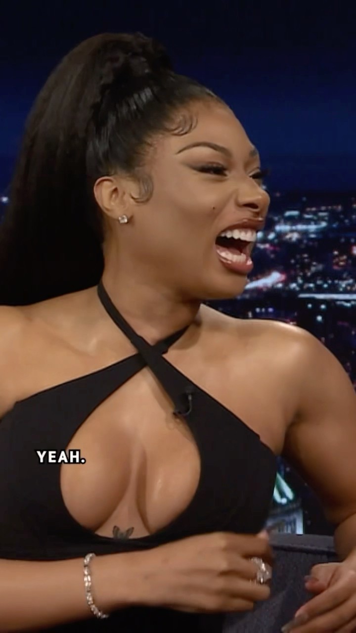 #MeganTheeStallion says Jimmy sent her the best Christmas gifts last year ? #FallonTonight