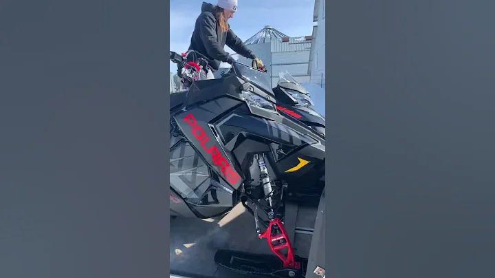 What’s better Polaris or Ski-Doo?