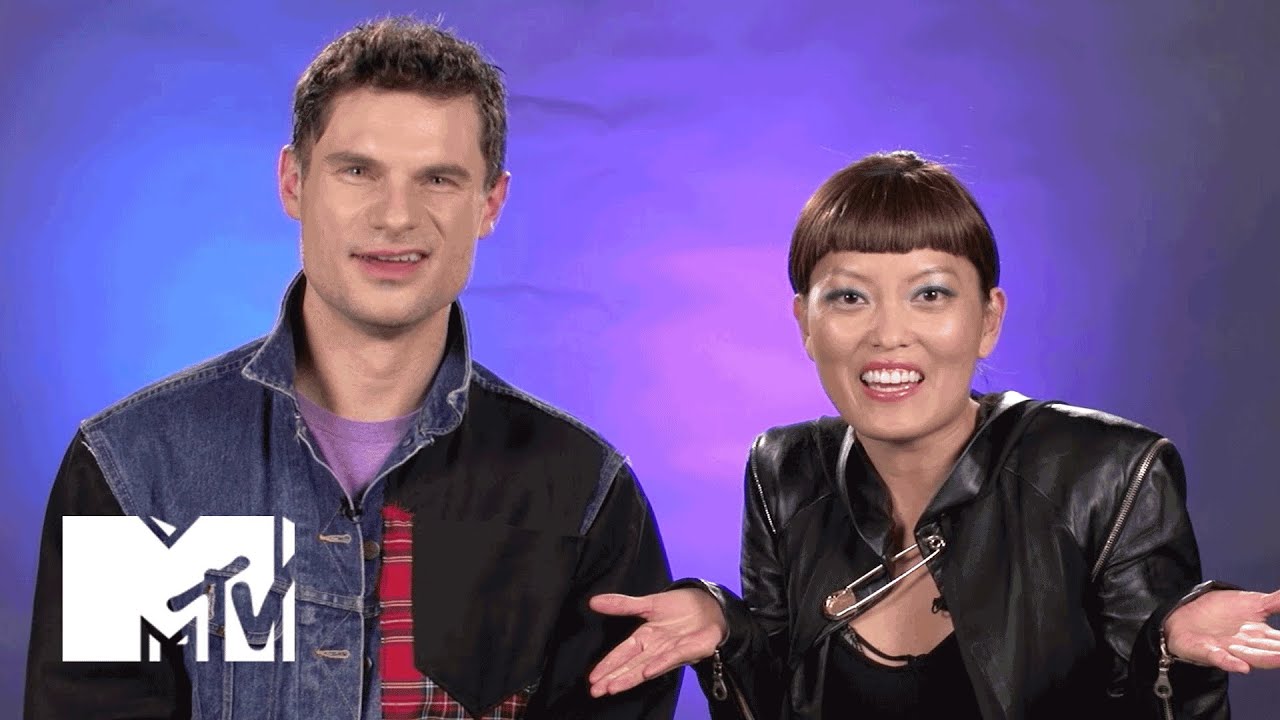 Song Charades With 'Pitch Perfect 2' Stars Hanna Mae Lee & DJ Flula | MTV  News - YouTube