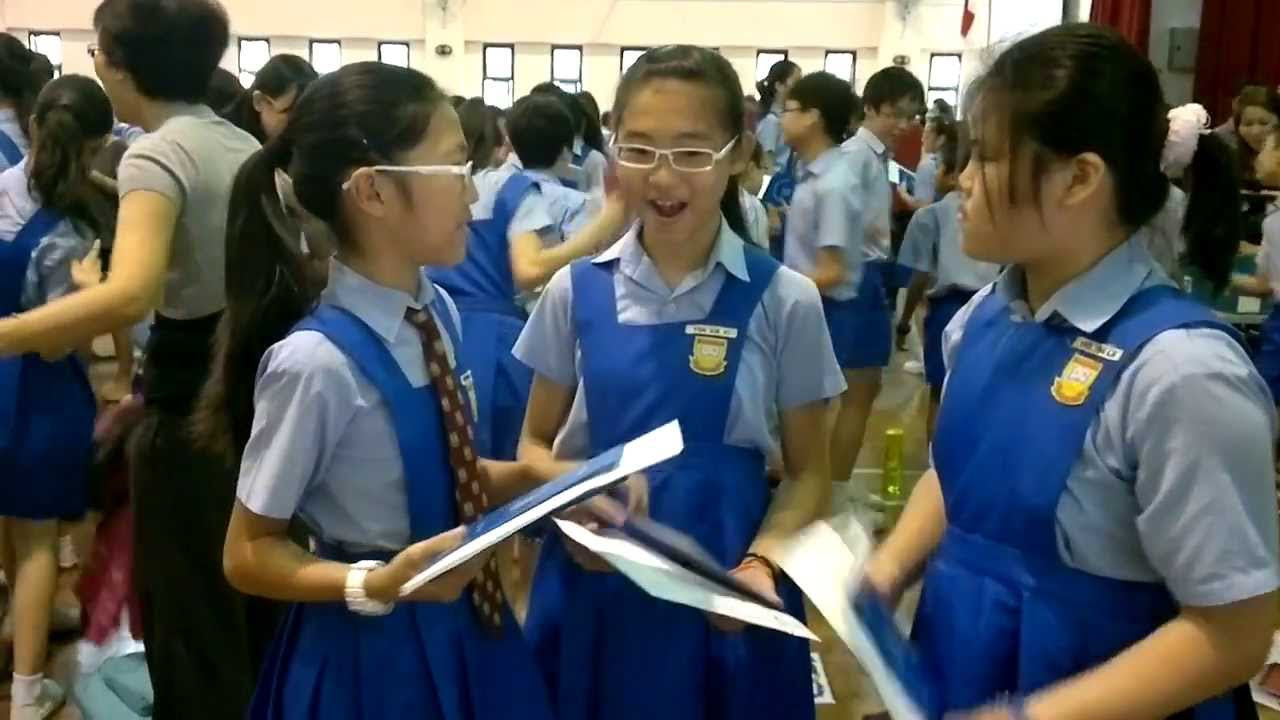 Steffin Teo getting her PSLE results