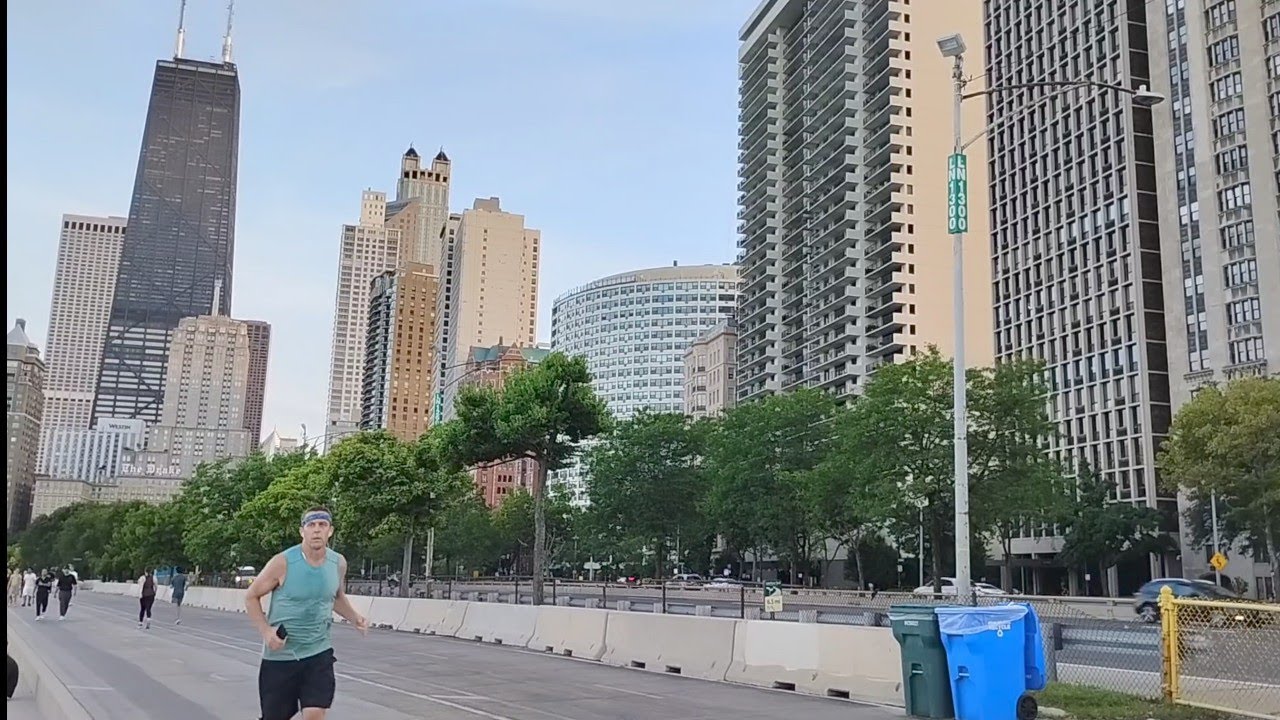 Summer in the city: Chicago street photography 2025 | Lakeshore Trail, neighborhoods, Lincoln Park
