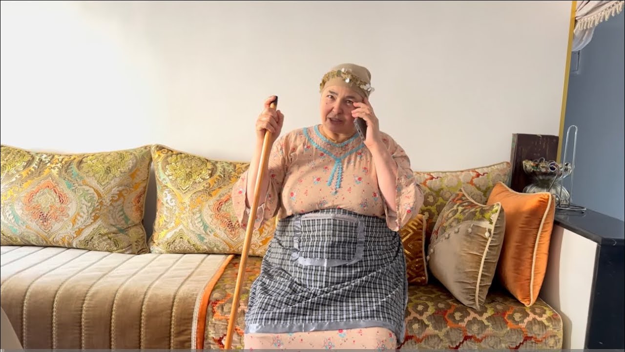 امي ابي اتنوض بيناهم بسباب فاتي😭 امينة قفرتها من عند امي هربات عند سمية😡 فاتي شوهات امي😭