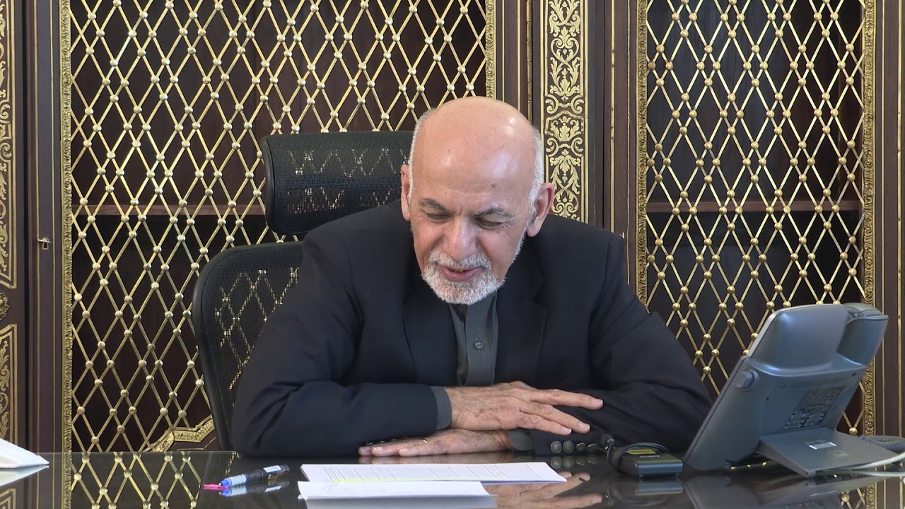 صحبت تیلفونی رئیس جمهور غنی با سربازان، افسران و بریدملان در خط نخست نبرد